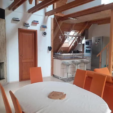 Apartment Sailing House - Vitorlas Vendeghaz